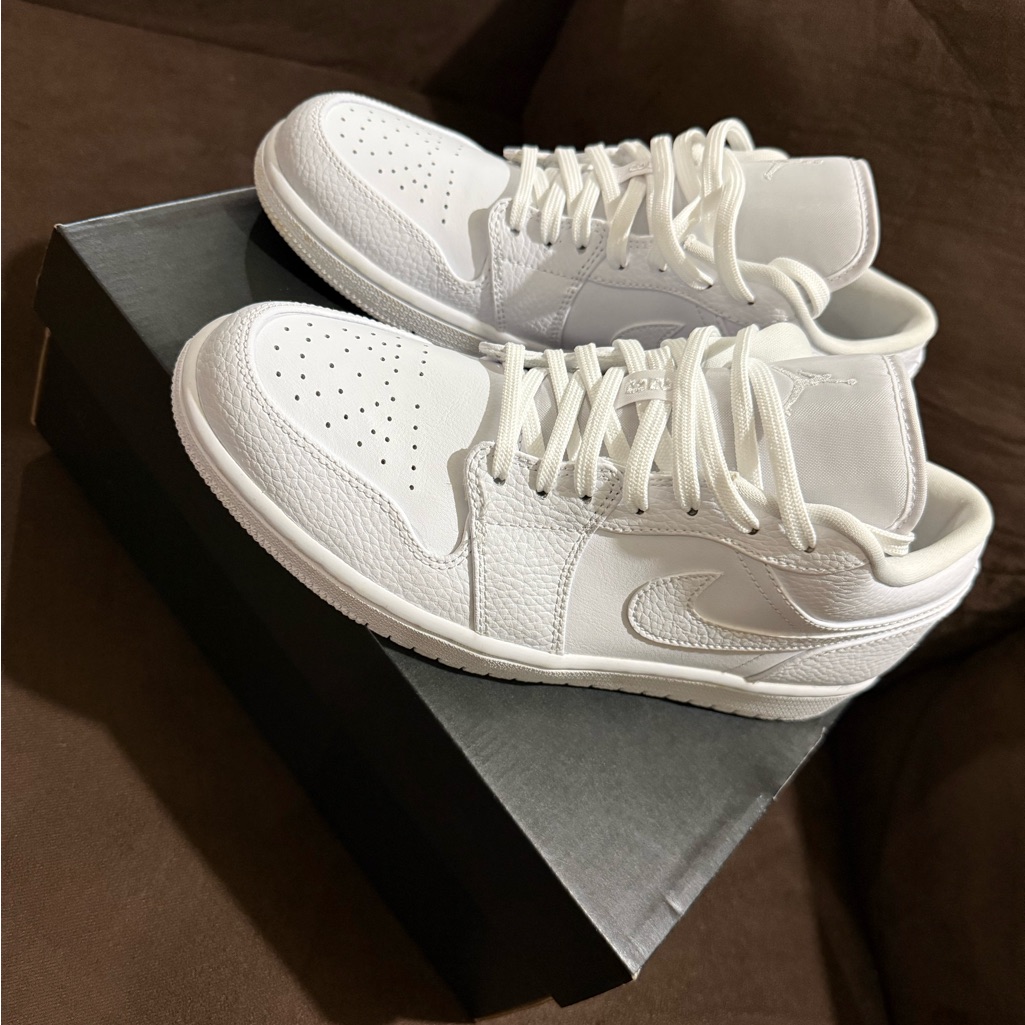 Jordan 1 Low Triple White Tumbled Leather (Brand New Deadstock)
